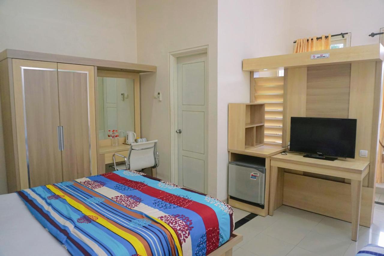 Musdalifah Hotel Sumenep Екстериор снимка