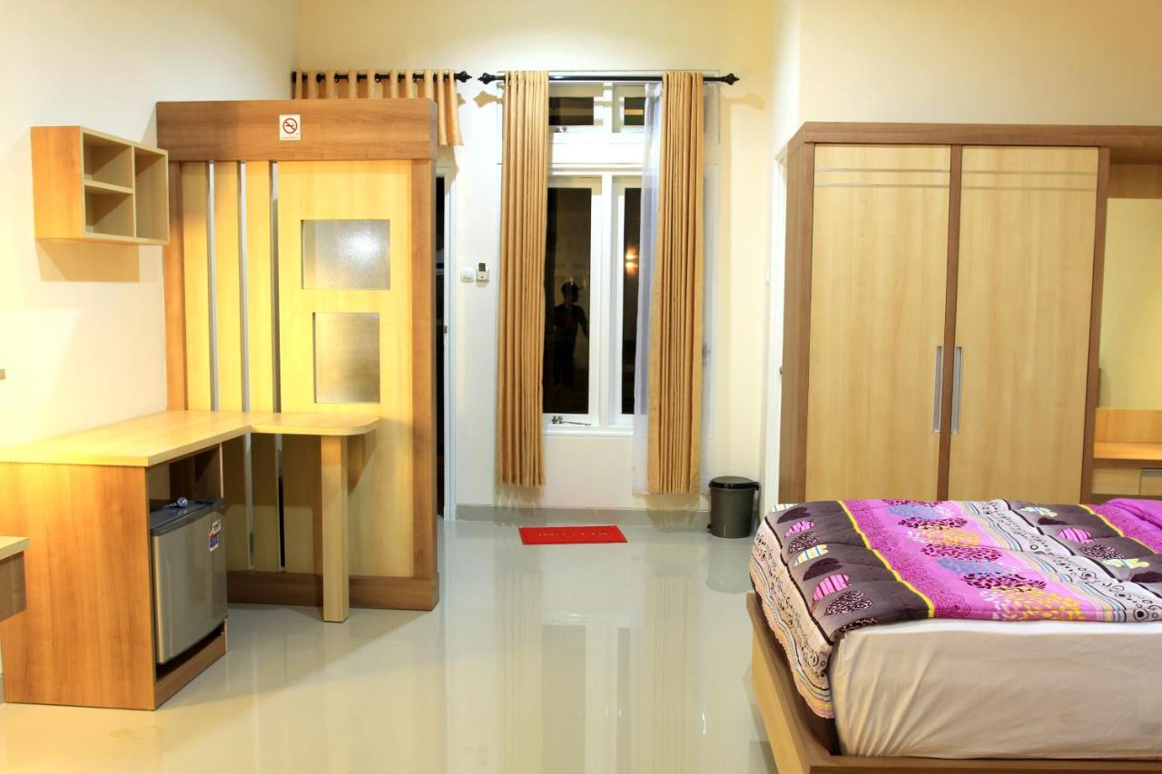 Musdalifah Hotel Sumenep Екстериор снимка