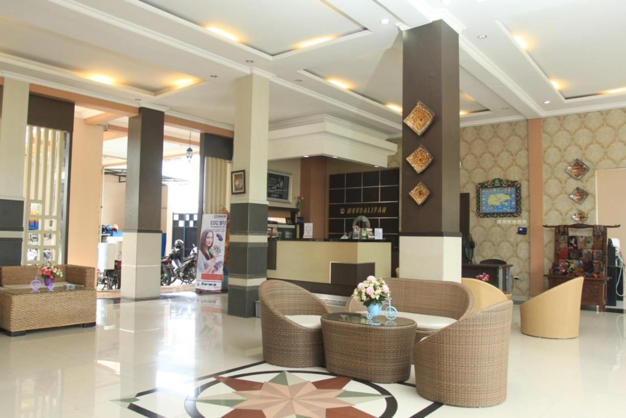 Musdalifah Hotel Sumenep Екстериор снимка